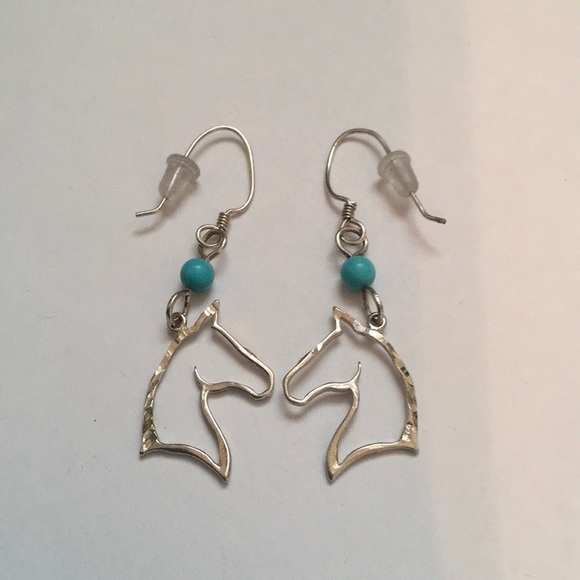 Sterling silver lightweight Horse head Earrings - Picture 6 of 7